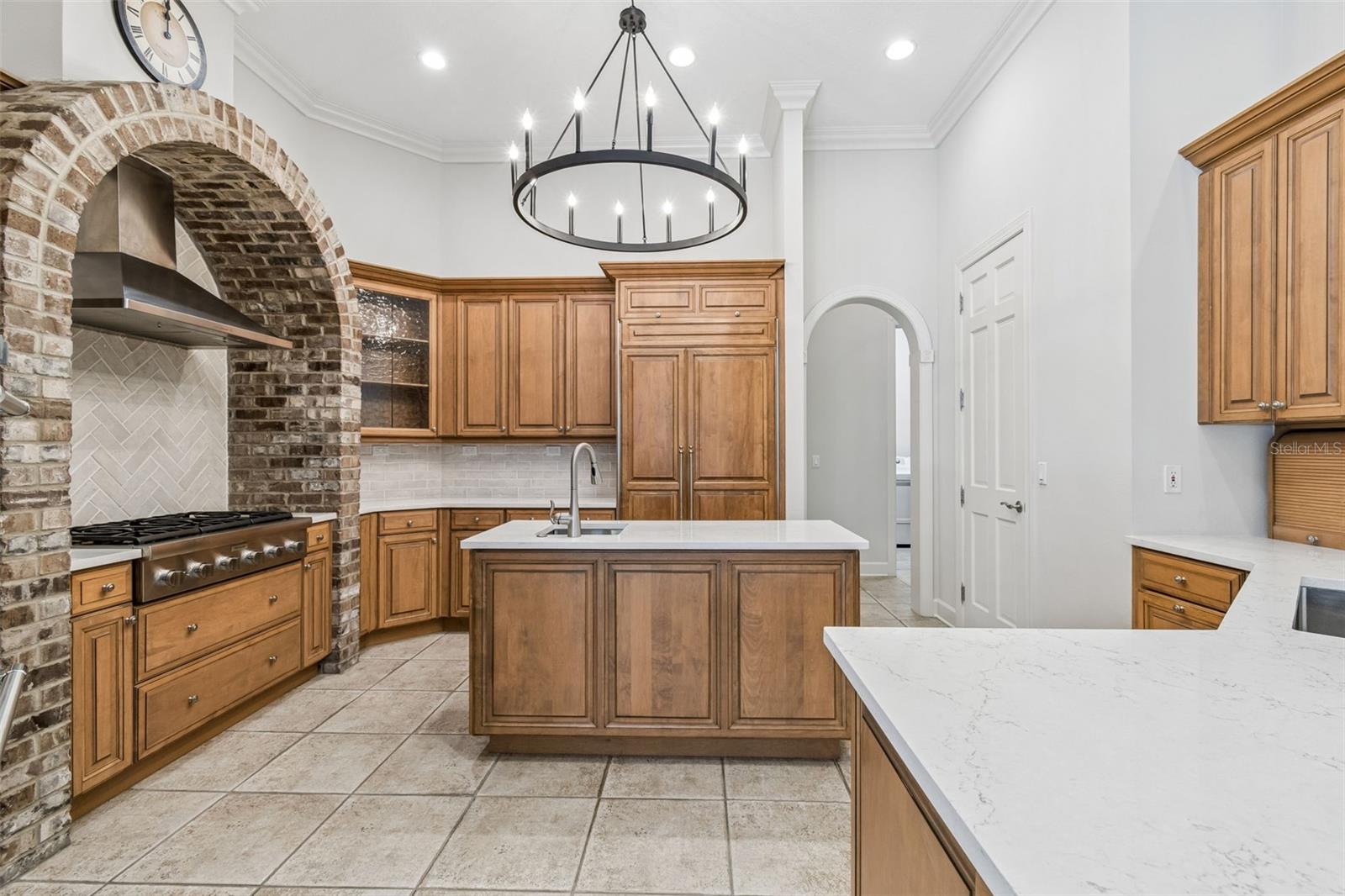 702 BERROCALES DE AVILA, TAMPA, FL — photo 31