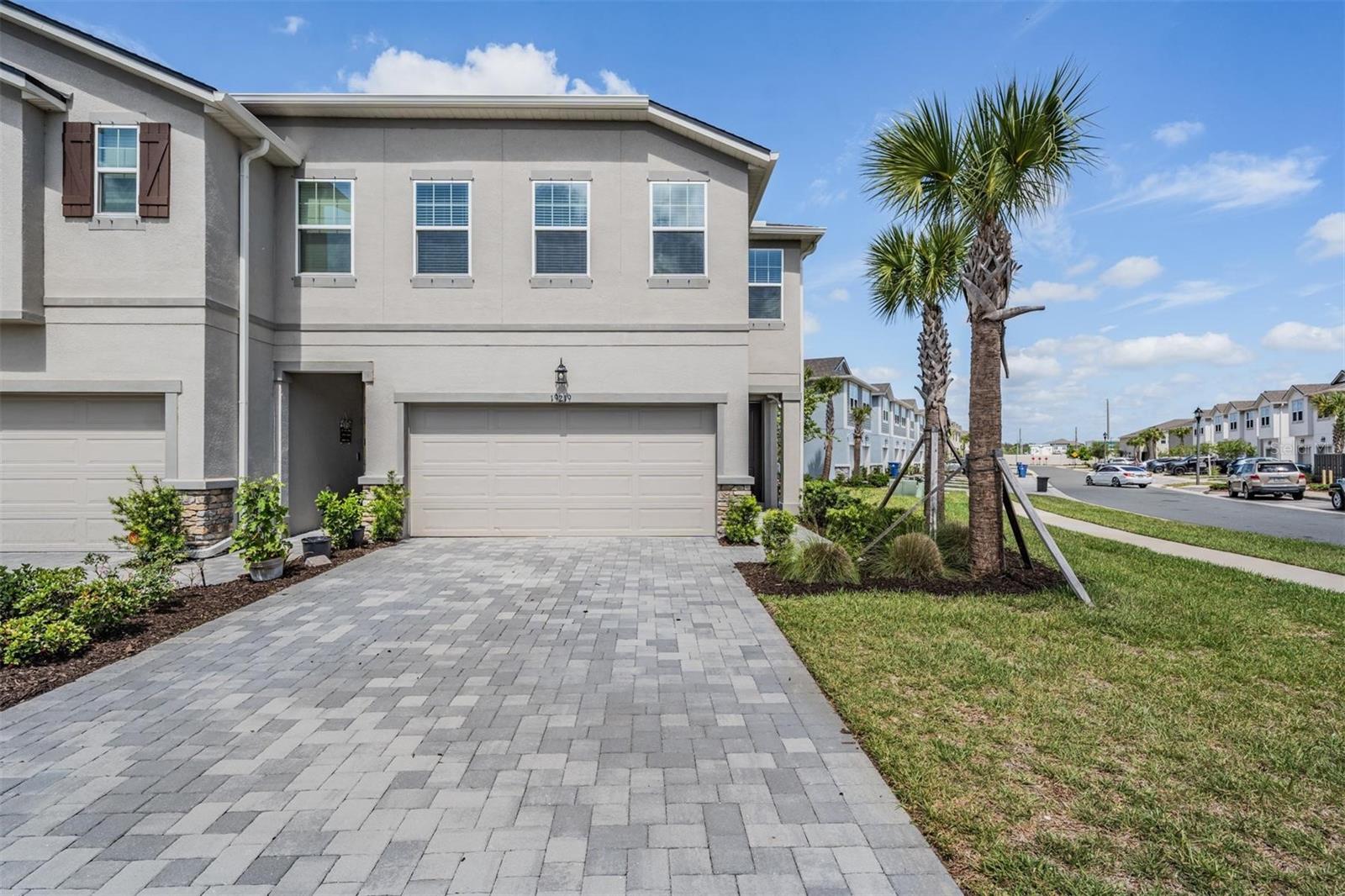 19219 BLUE POND DR, LUTZ, FL