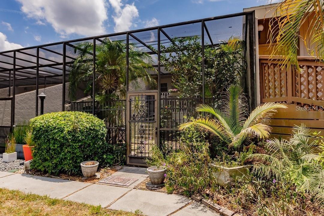 323 BOBBY JONES RD #323, SARASOTA, FL