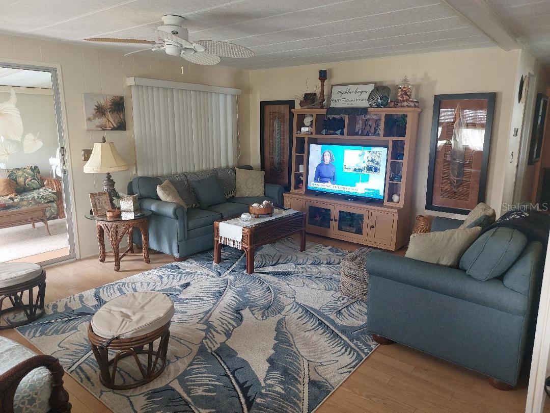 184 INDEPENDENCE AVE #8, PALM HARBOR, FL — photo 3