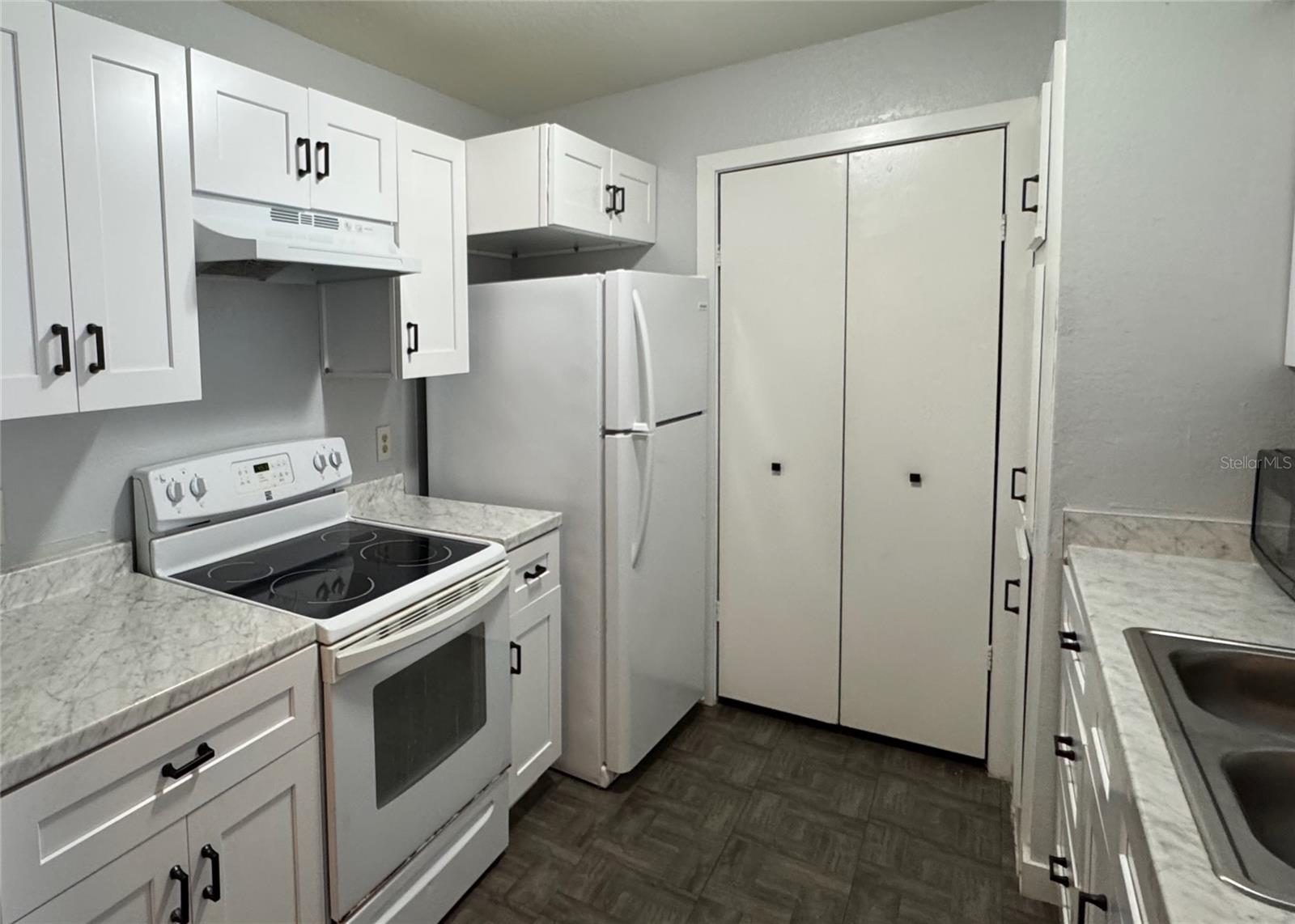 5540 DEVONBRIAR WAY #203, ORLANDO, FL — photo 3