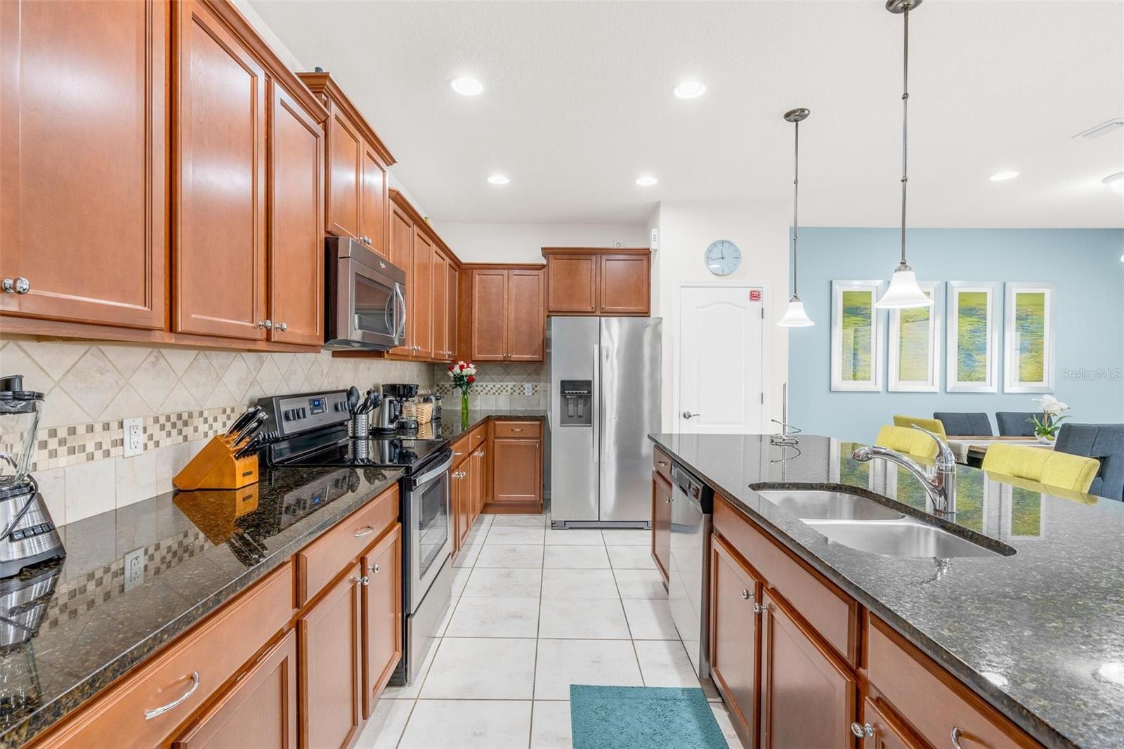 1987 MAJORCA DR, KISSIMMEE, FL — photo 4
