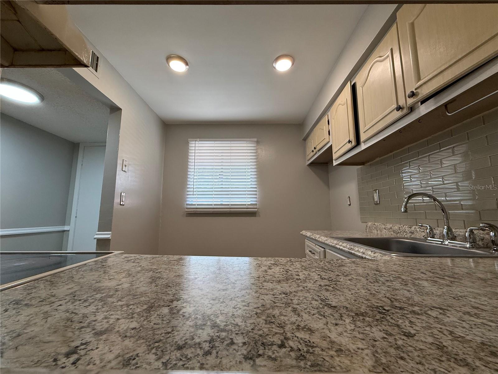 2800 N POWERS DR #9, ORLANDO, FL — photo 14