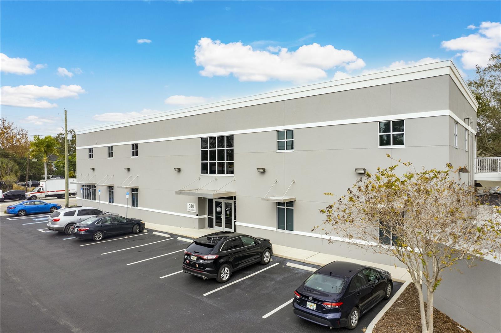 310 S MACDILL AVE, TAMPA, FL