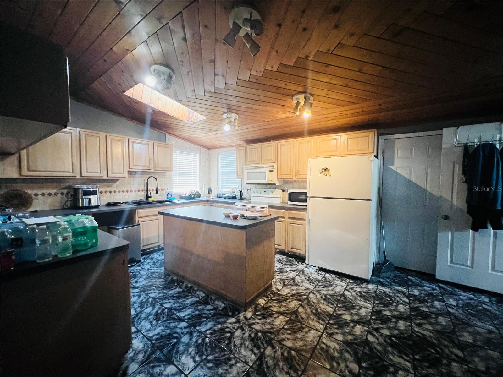 5543 MOOG RD, NEW PORT RICHEY, FL — photo 9