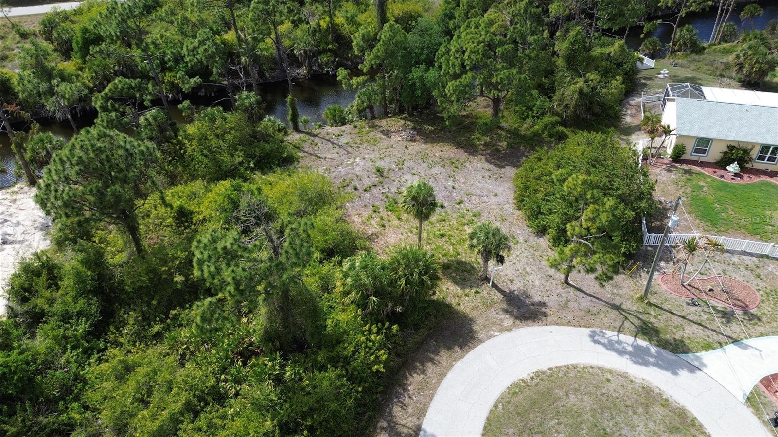7711 COSMO CT, PORT CHARLOTTE, FL — photo 2