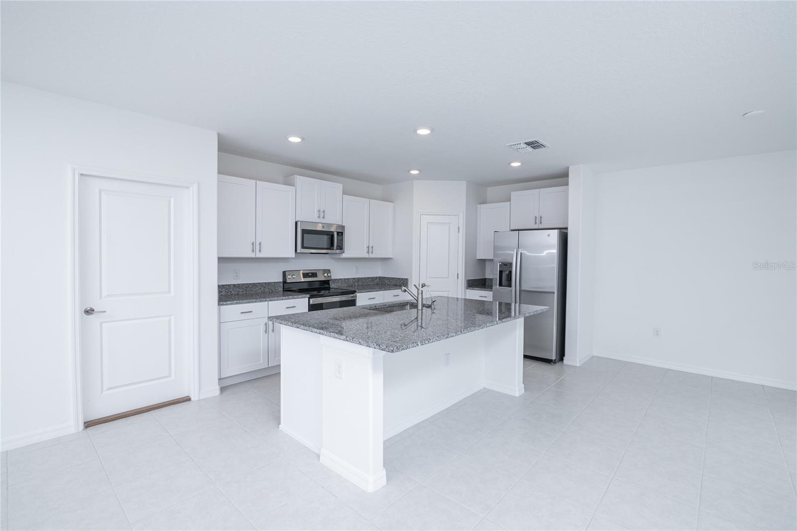 2189 TENEROC TRL, LAKELAND, FL — photo 10