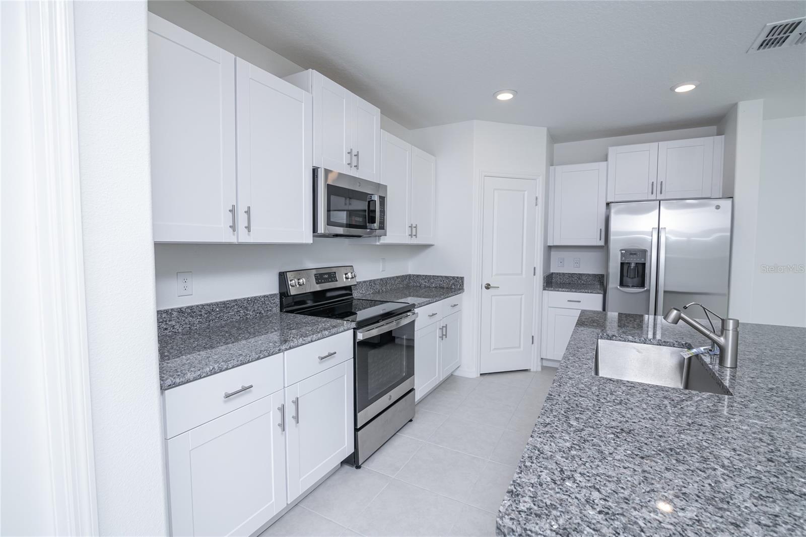 2189 TENEROC TRL, LAKELAND, FL — photo 17