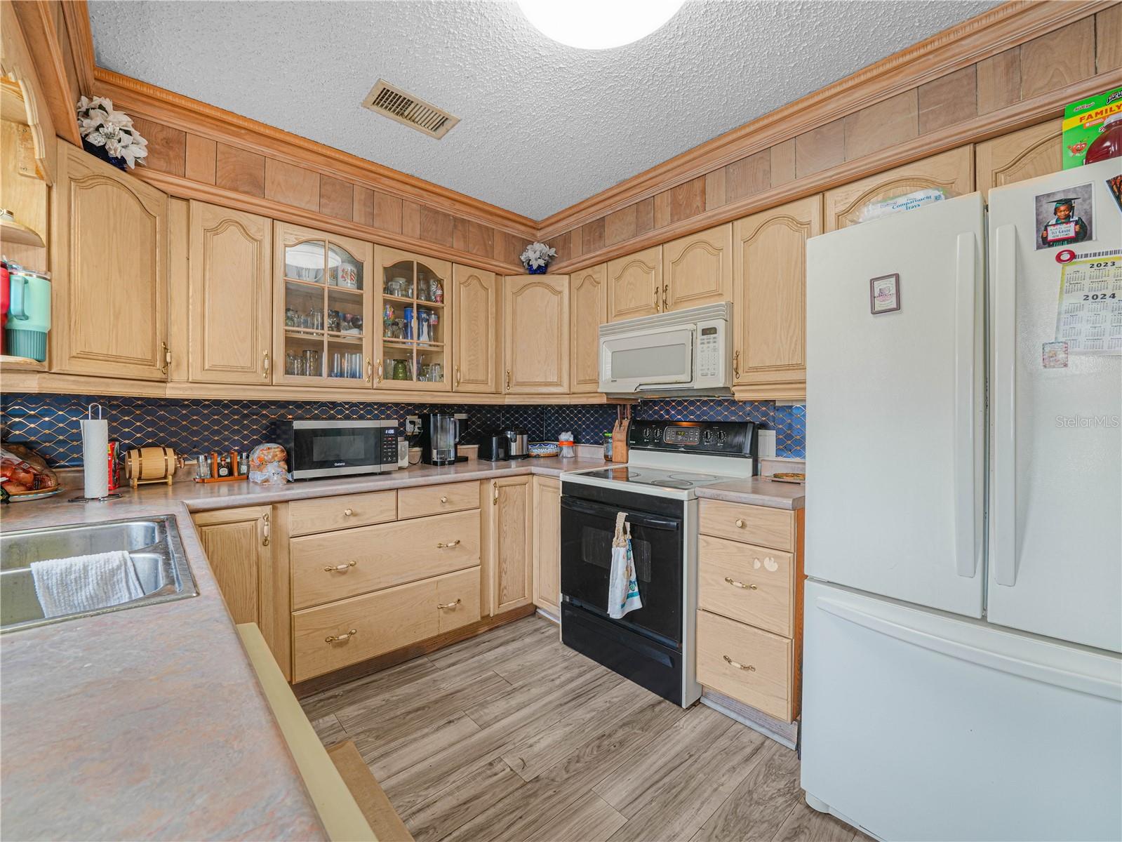 129 W NORTHSIDE DR, LAKE WALES, FL — photo 9