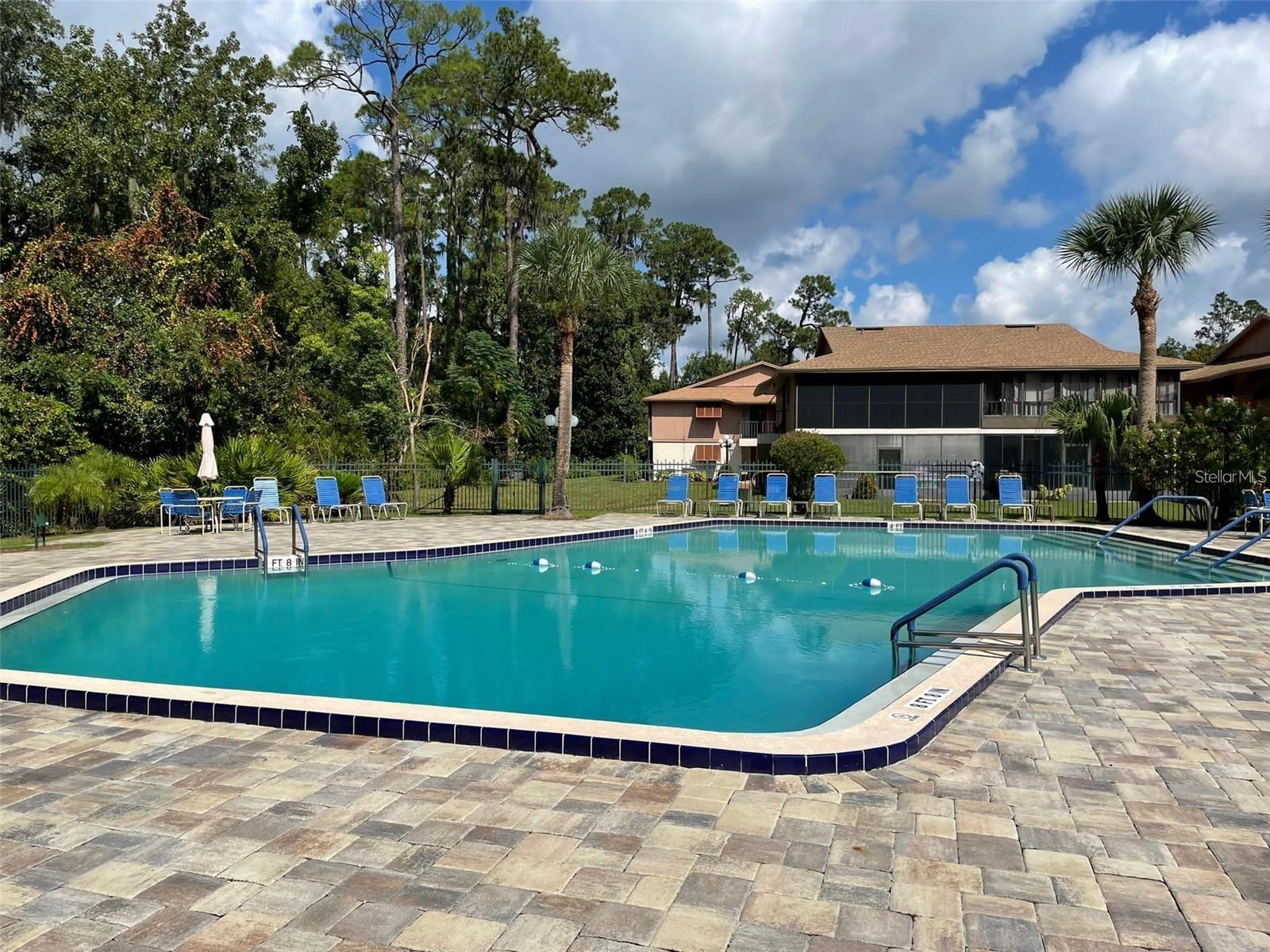 100 SWEETGUM WOODS CT #8D, DELTONA, FL — photo 3