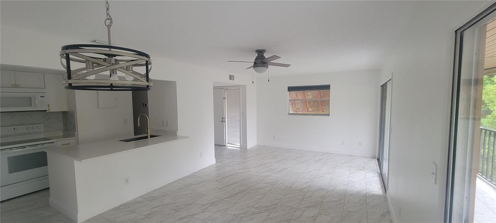 100 SWEETGUM WOODS CT #8D, DELTONA, FL — photo 11