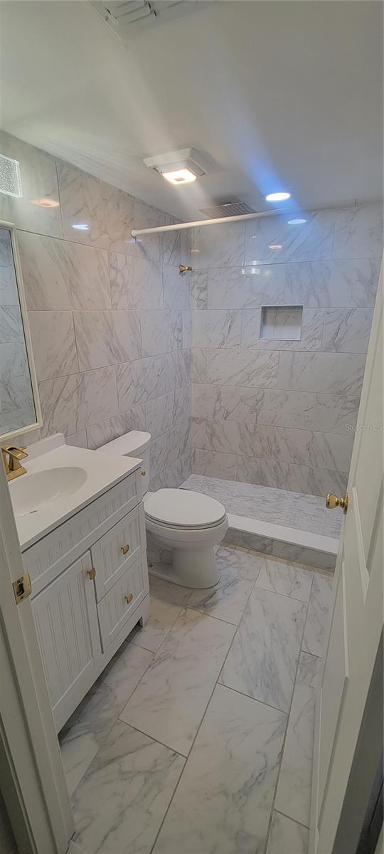 100 SWEETGUM WOODS CT #8D, DELTONA, FL — photo 18