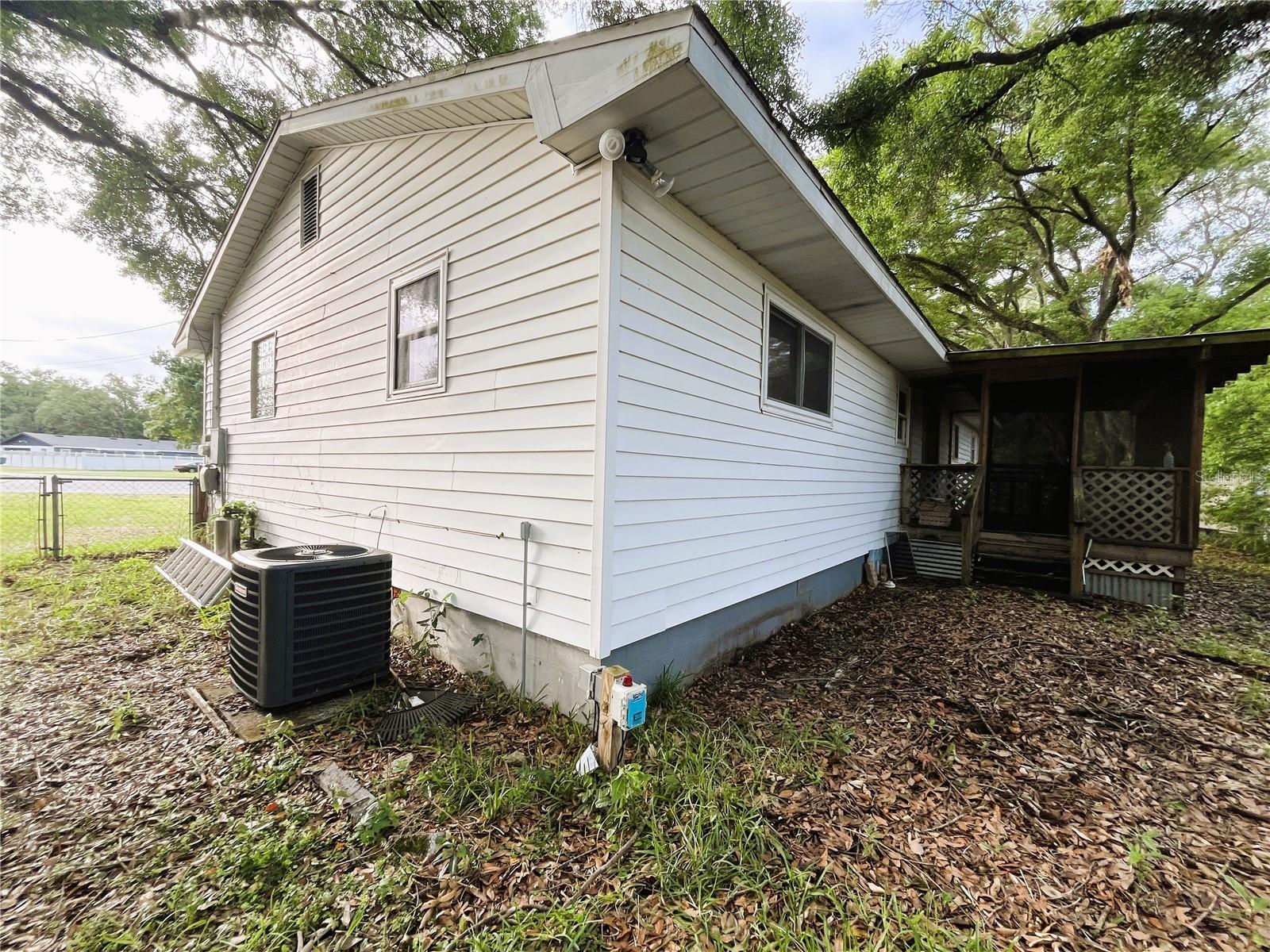 121 MARIS CT, LAKELAND, FL — photo 26