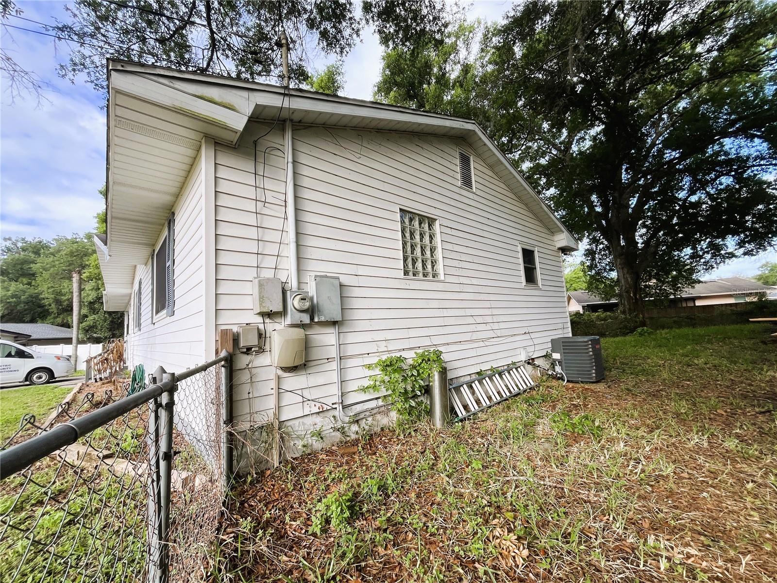 121 MARIS CT, LAKELAND, FL — photo 27