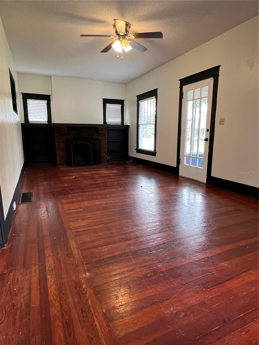 505 WASHINGTON AVE, EUSTIS, FL — photo 8