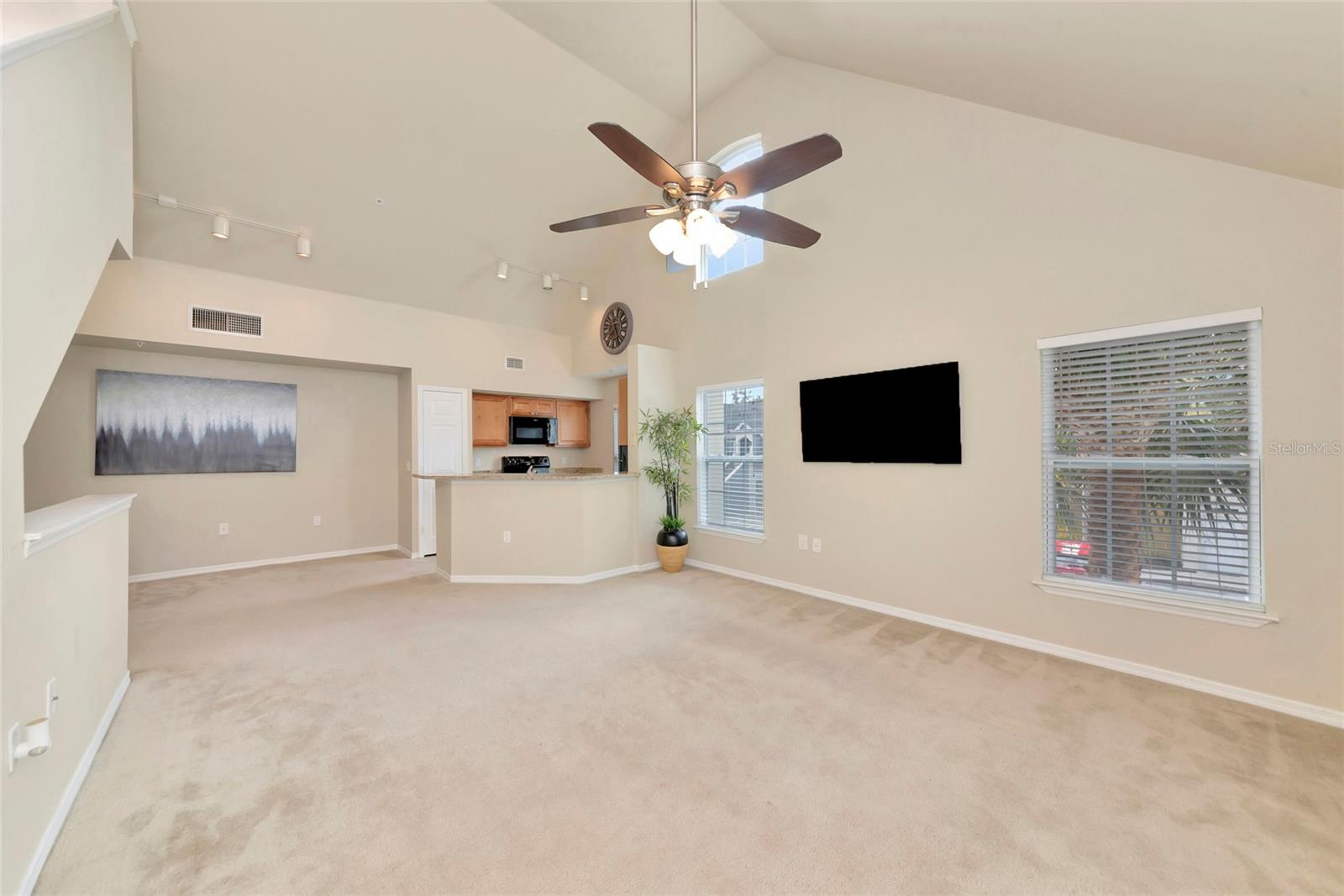 5560 ROSEHILL RD #201, SARASOTA, FL — photo 3