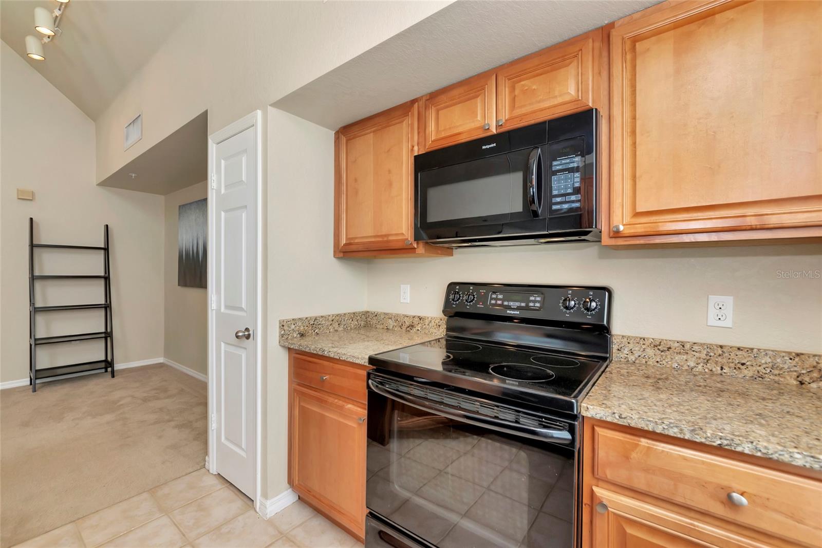 5560 ROSEHILL RD #201, SARASOTA, FL — photo 11