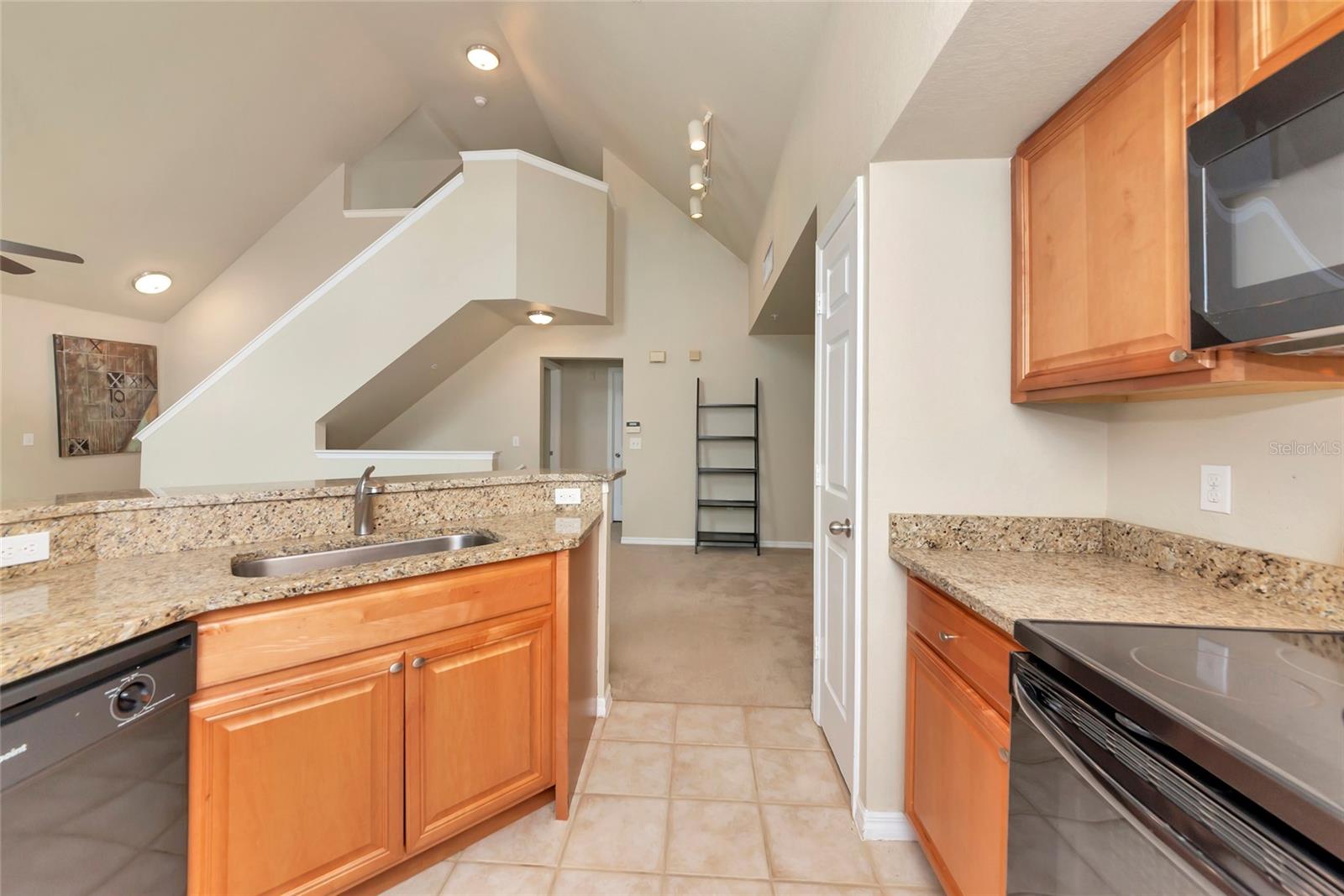 5560 ROSEHILL RD #201, SARASOTA, FL — photo 12