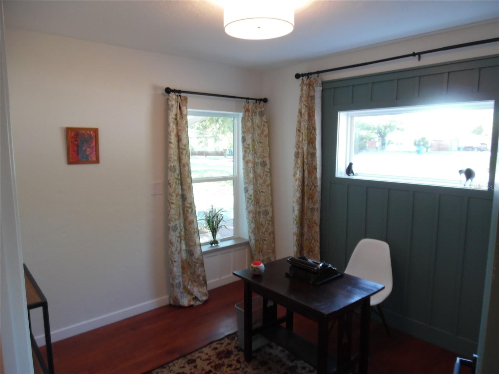 5487 70TH WAY N, ST PETERSBURG, FL — photo 16