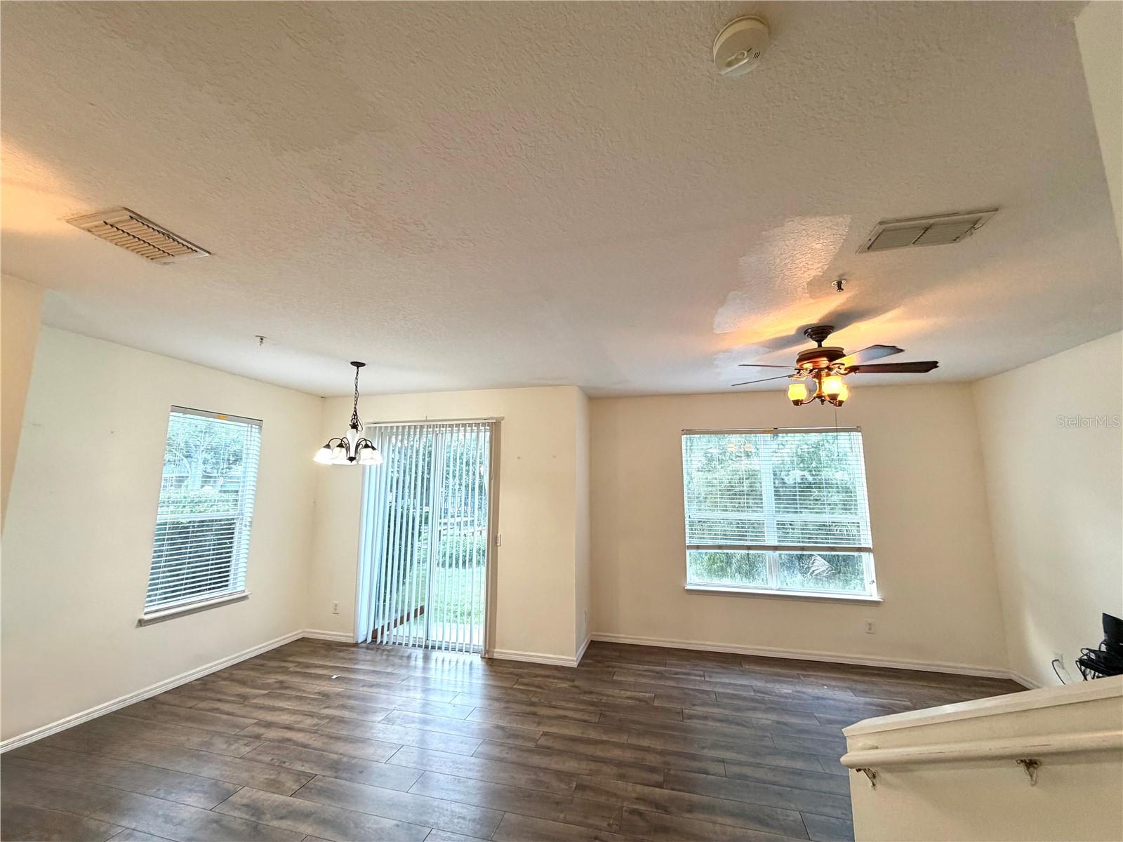 1521 SAN JACINTO CIR, SANFORD, FL — photo 2