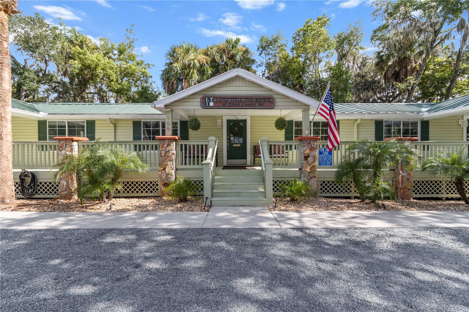 107 NE 4TH ST, CRYSTAL RIVER, FL