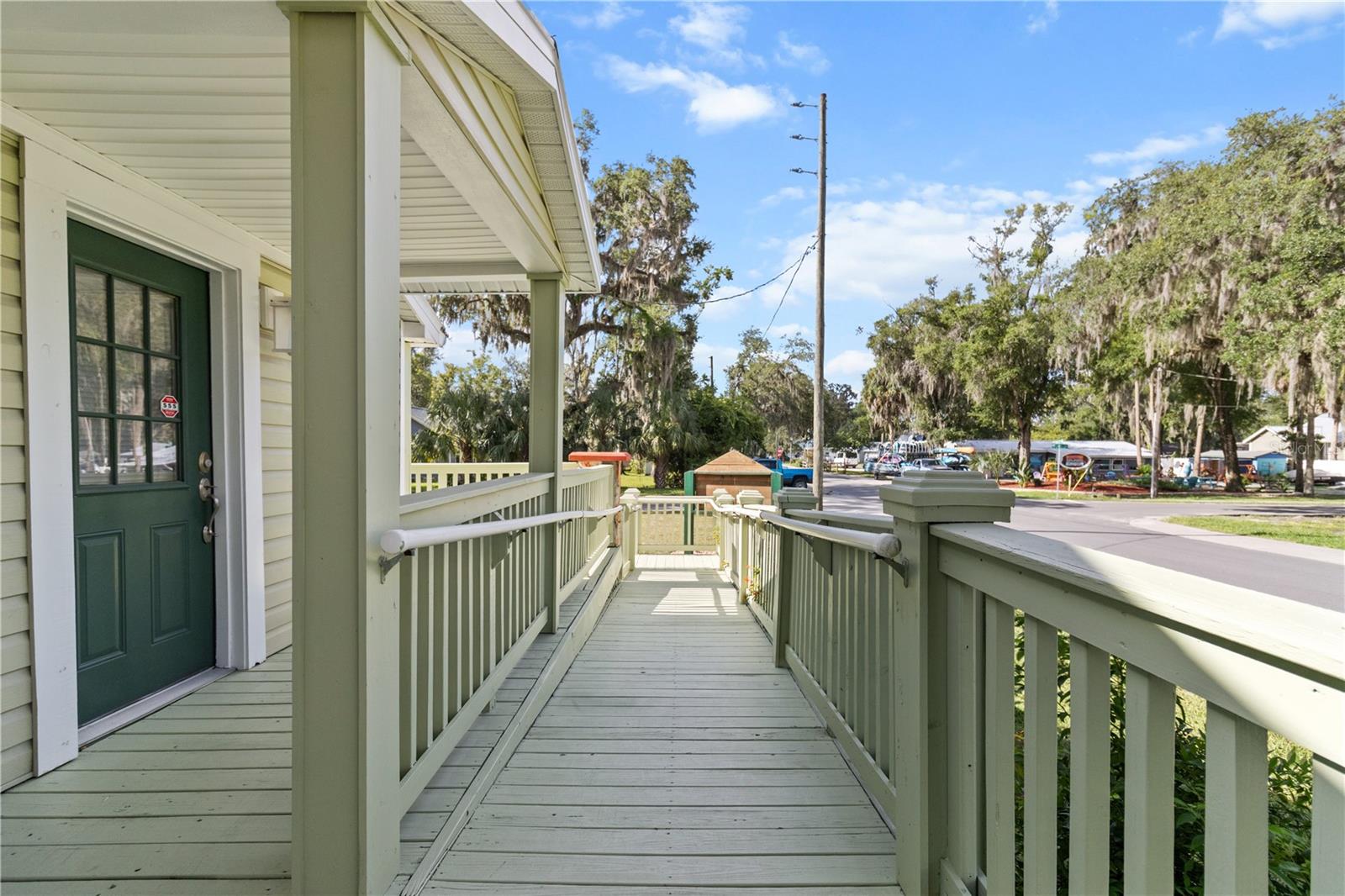 107 NE 4TH ST, CRYSTAL RIVER, FL — photo 37