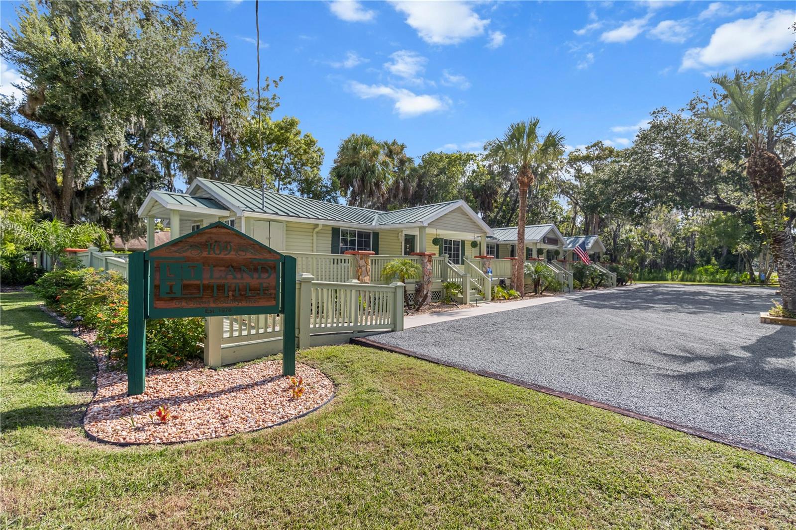 107 NE 4TH ST, CRYSTAL RIVER, FL — photo 43