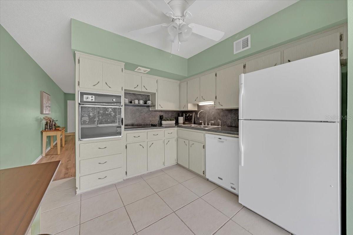2401 FRANCISCAN DR #39, CLEARWATER, FL — photo 5