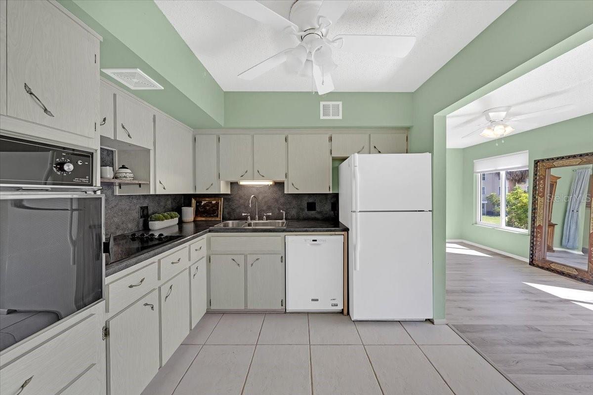 2401 FRANCISCAN DR #39, CLEARWATER, FL — photo 7