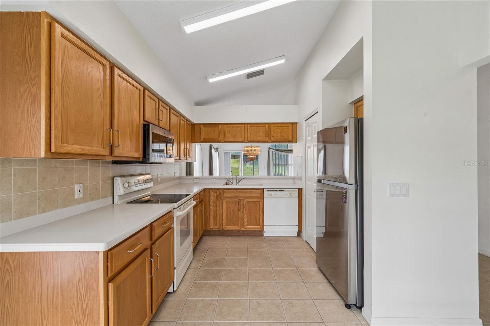 18452 FAIRWAY GREEN DR, HUDSON, FL — photo 8