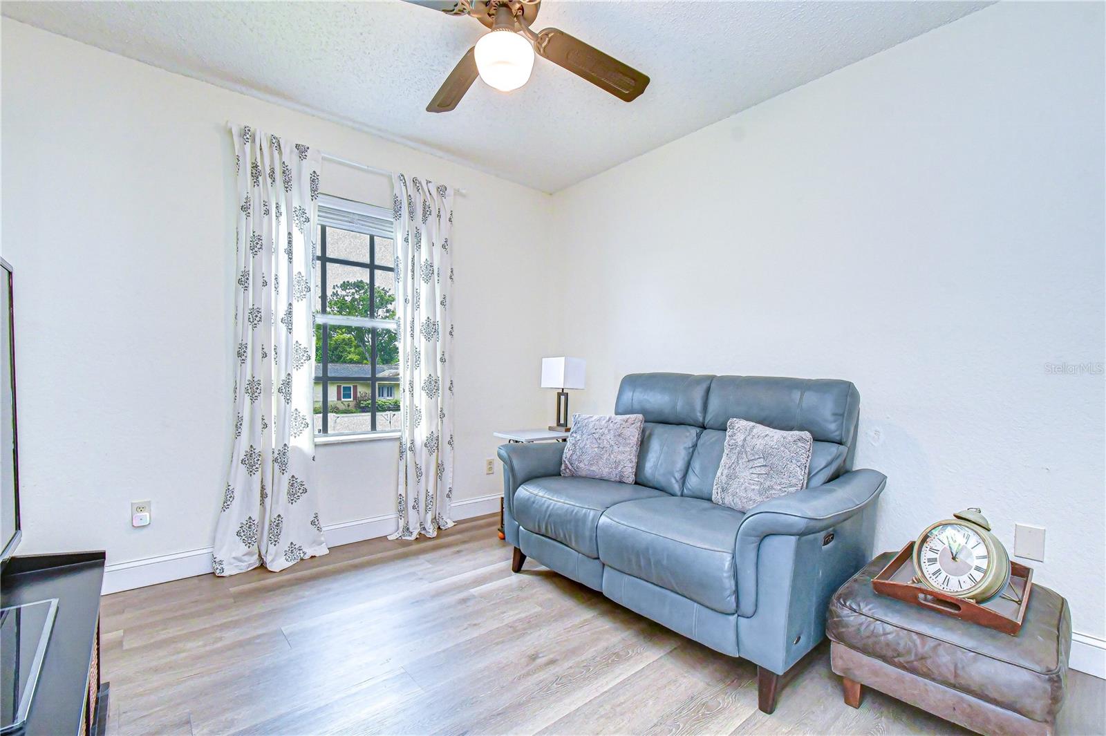 1216 BRANDON LAKES AVE, VALRICO, FL — photo 17
