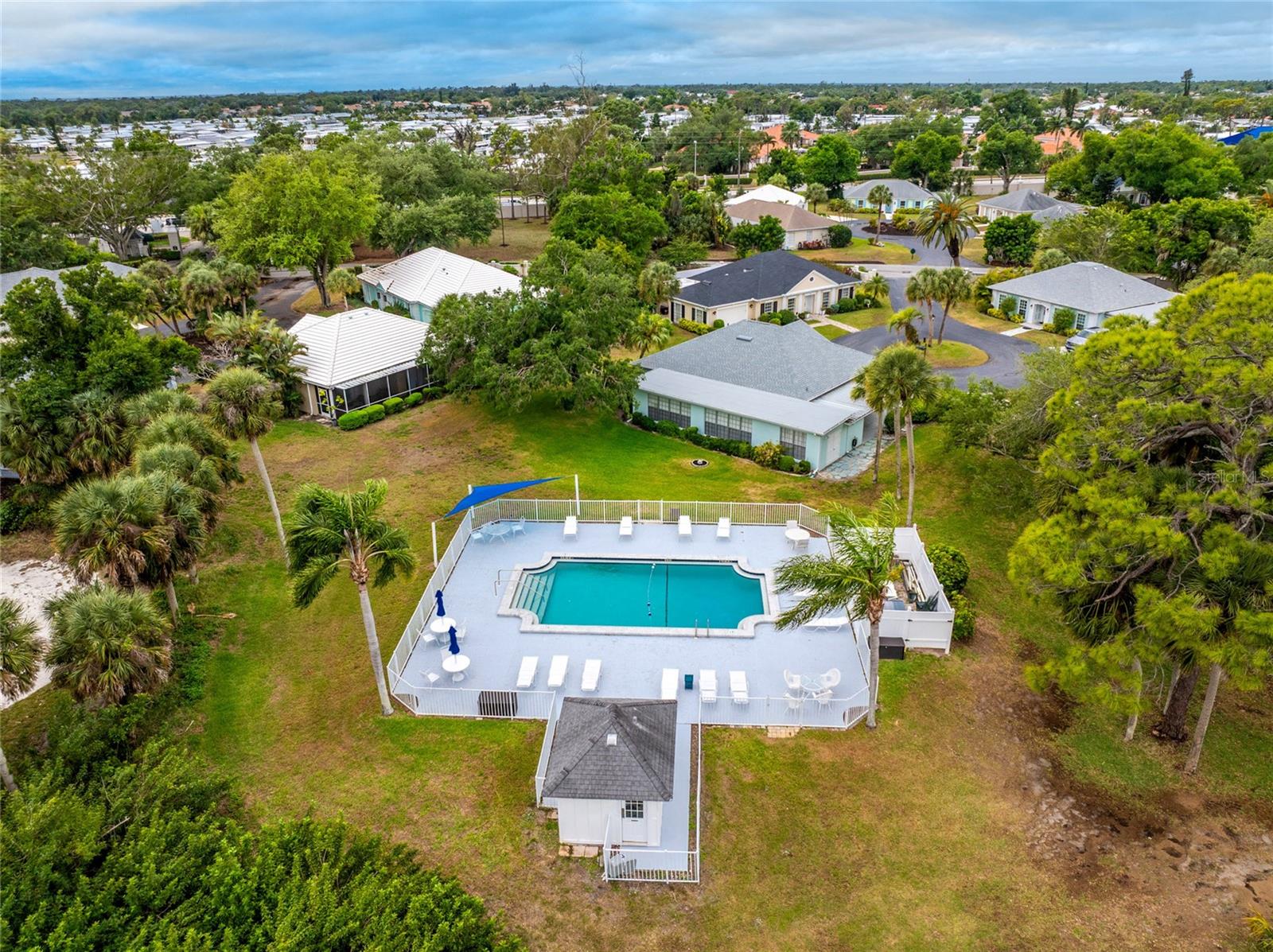 4 CURACAO CIR #40, ENGLEWOOD, FL — photo 43