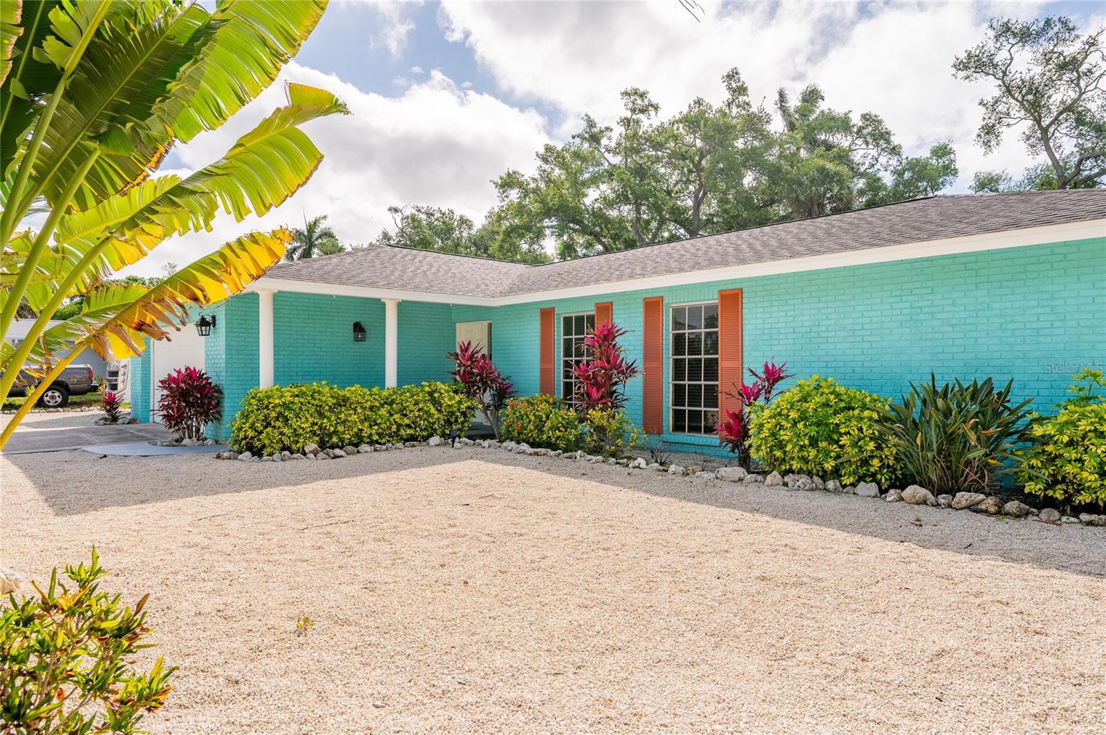 1133 MONTEZUMA DR, BRADENTON, FL