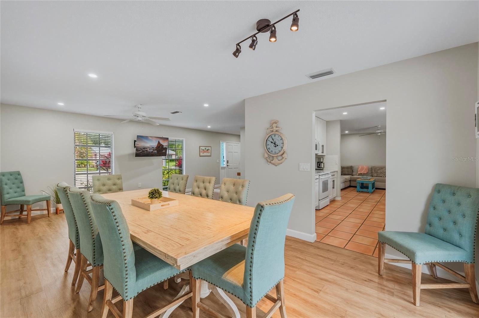 1133 MONTEZUMA DR, BRADENTON, FL — photo 11