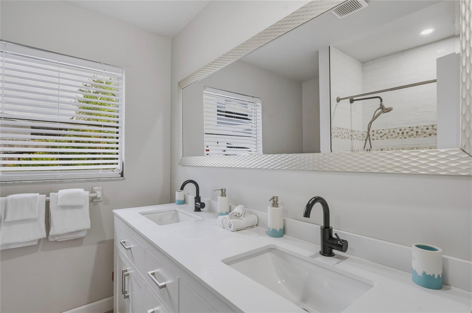 1133 MONTEZUMA DR, BRADENTON, FL — photo 23