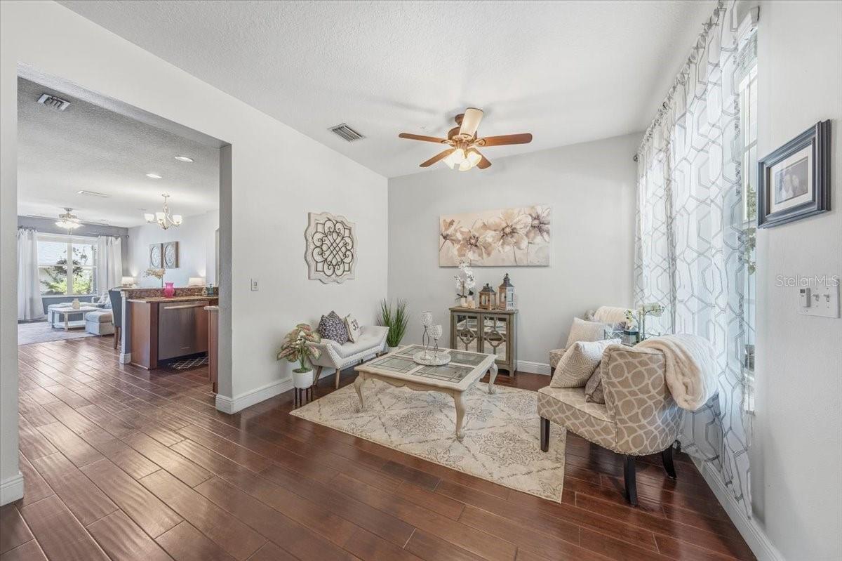 9606 ROYCE DR, TAMPA, FL — photo 4