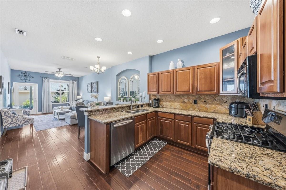 9606 ROYCE DR, TAMPA, FL — photo 6