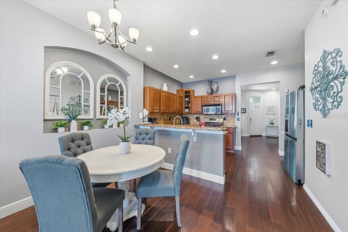 9606 ROYCE DR, TAMPA, FL — photo 8