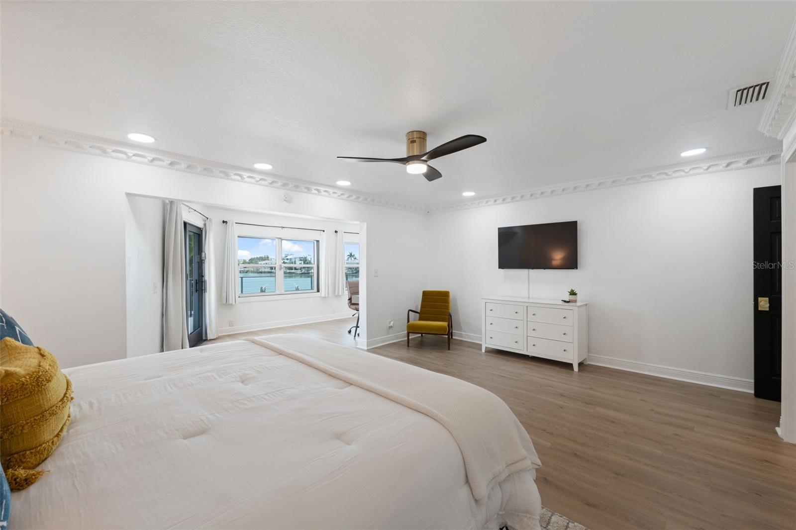900 79TH ST S, ST PETERSBURG, FL — photo 35