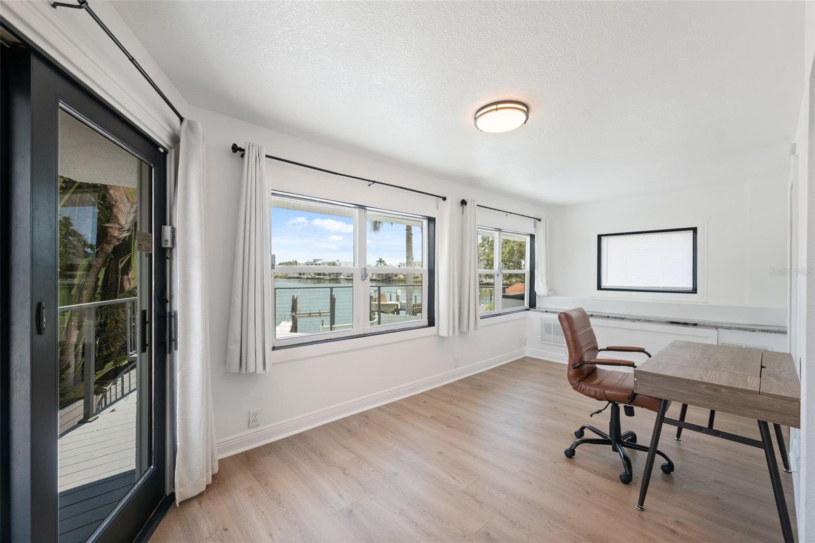 900 79TH ST S, ST PETERSBURG, FL — photo 36