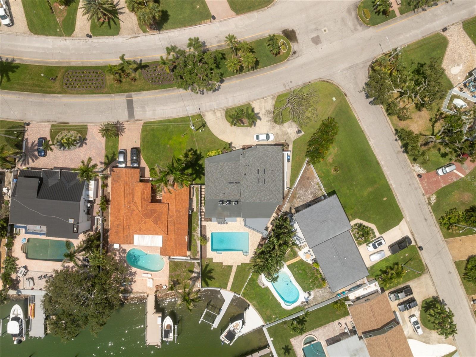 900 79TH ST S, ST PETERSBURG, FL — photo 69
