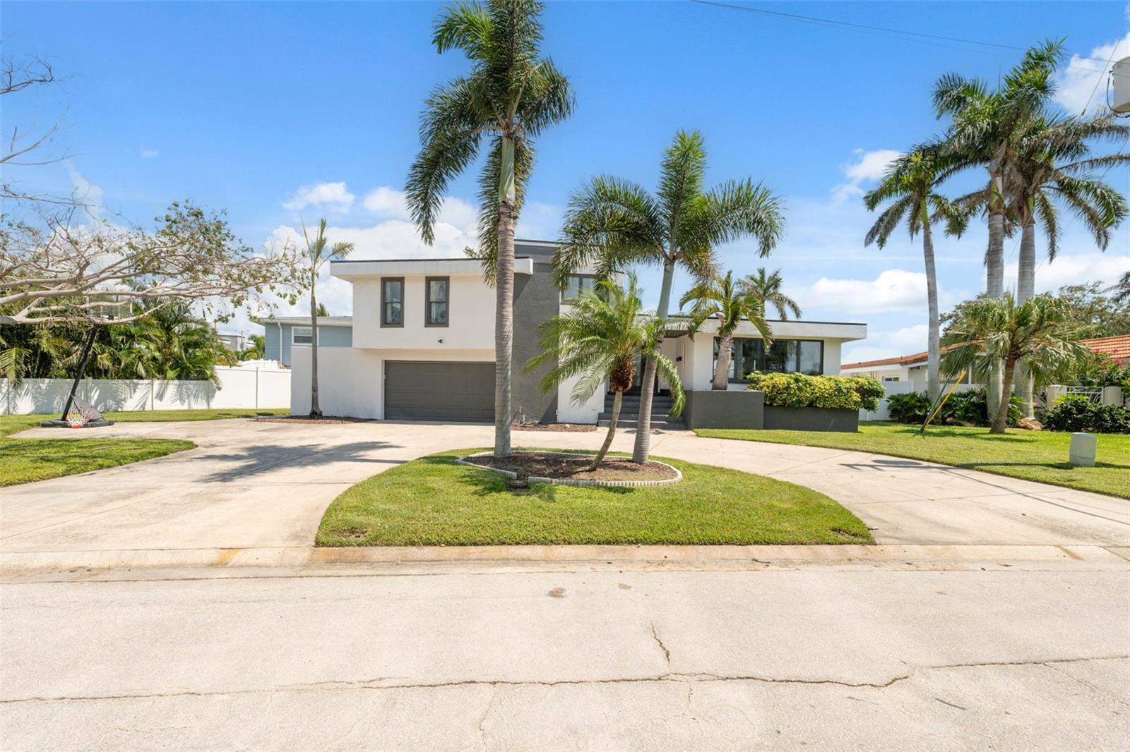 900 79TH ST S, ST PETERSBURG, FL — photo 81