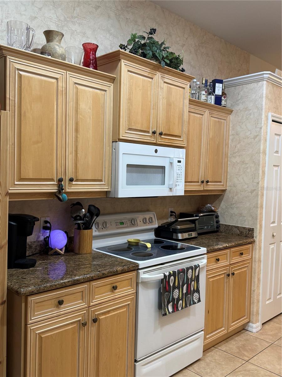 3625 SQUARE WEST LN #4, SARASOTA, FL — photo 32