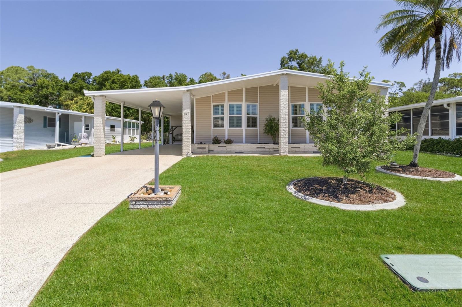 209 VISTORIA DR, NORTH PORT, FL
