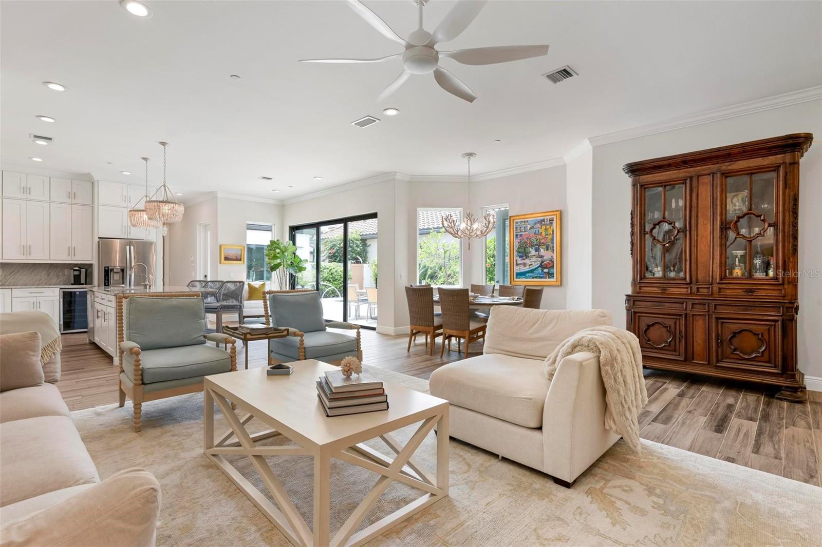134 E TAMPA AVE, VENICE, FL — photo 10