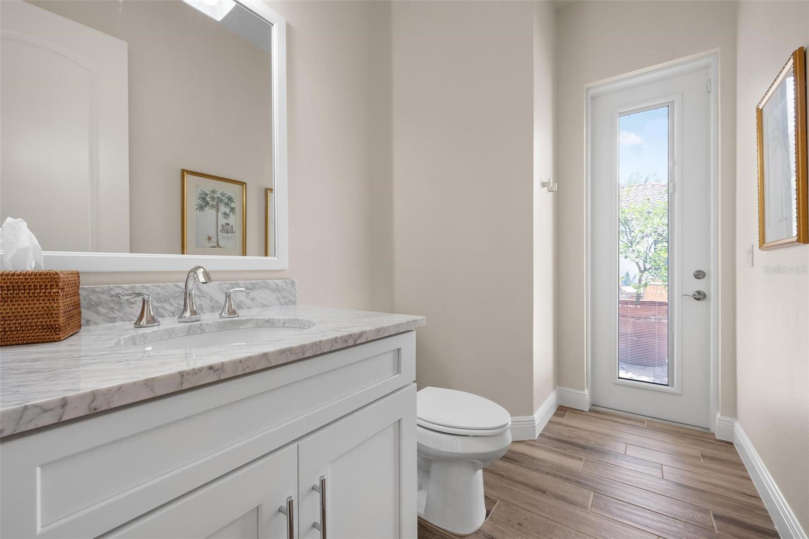 134 E TAMPA AVE, VENICE, FL — photo 33