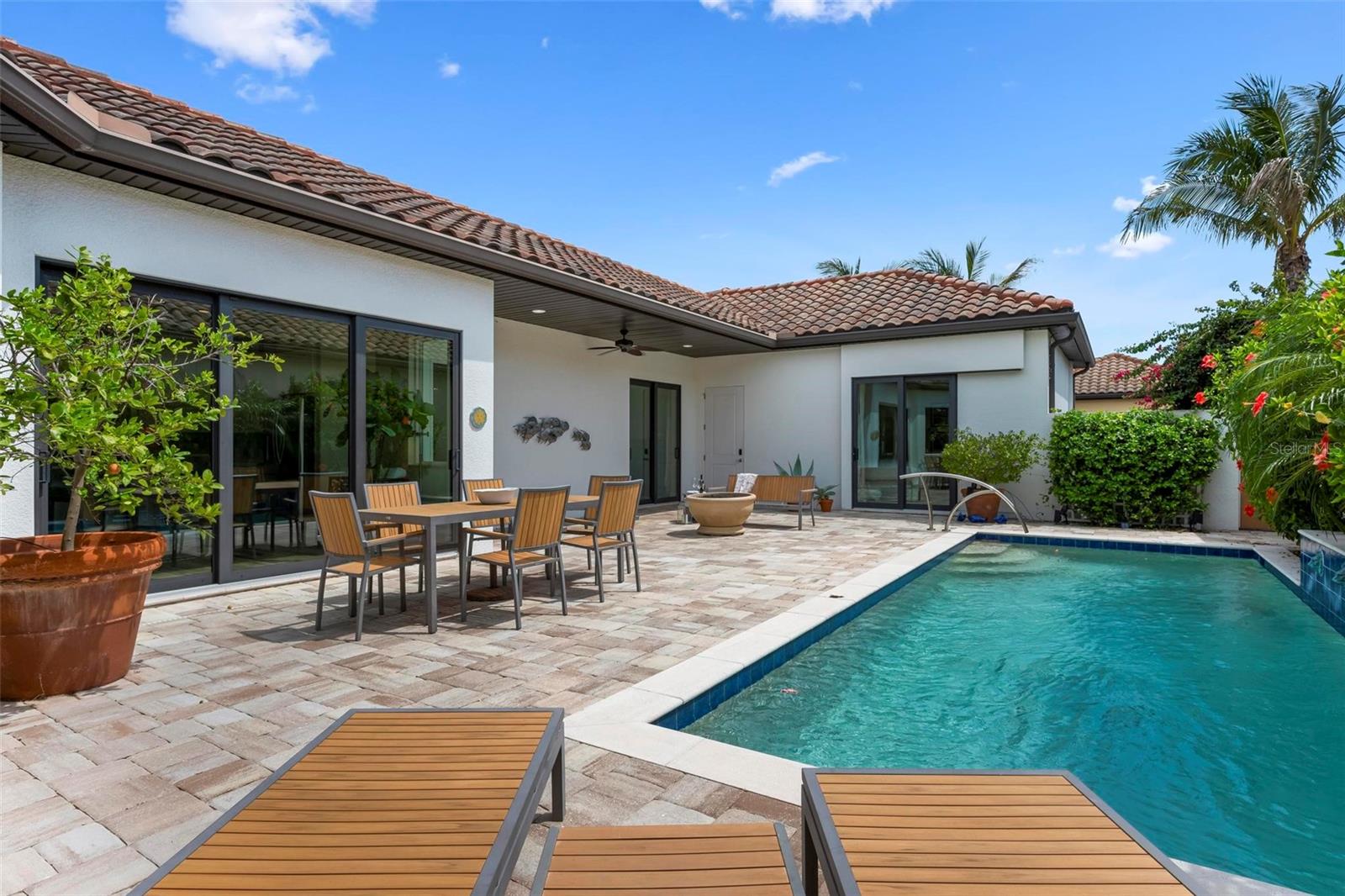 134 E TAMPA AVE, VENICE, FL — photo 40