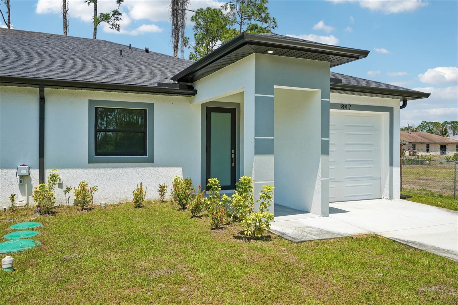845/847 MEADOW RD, LEHIGH ACRES, FL — photo 3