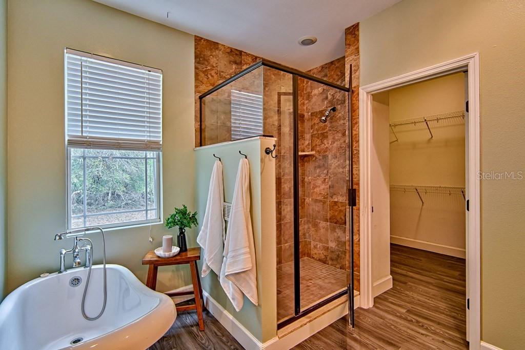 9880 NW 110TH ST, CHIEFLAND, FL — photo 15