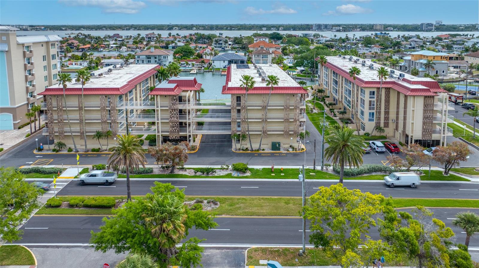 121 ISLAND WAY #323, CLEARWATER BEACH, FL